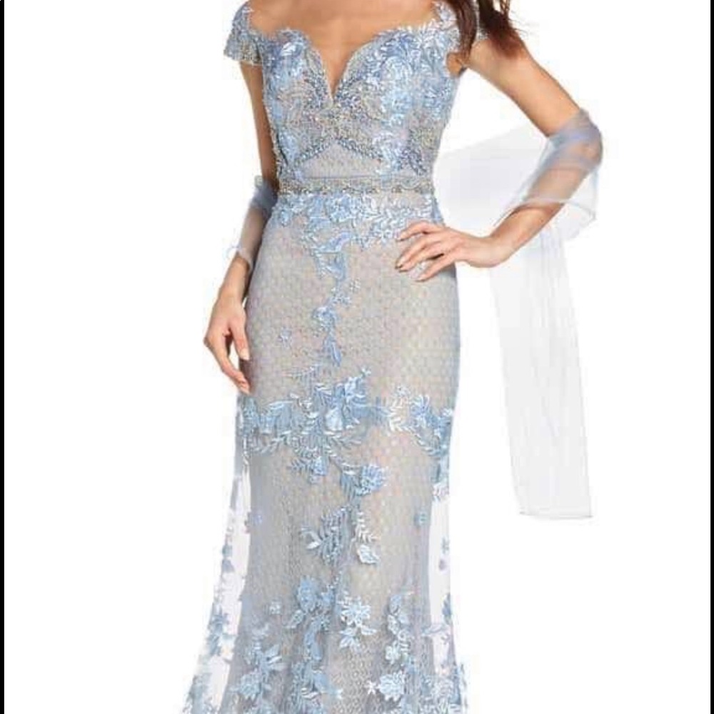 Mac Duggal Beaded Lace Gown